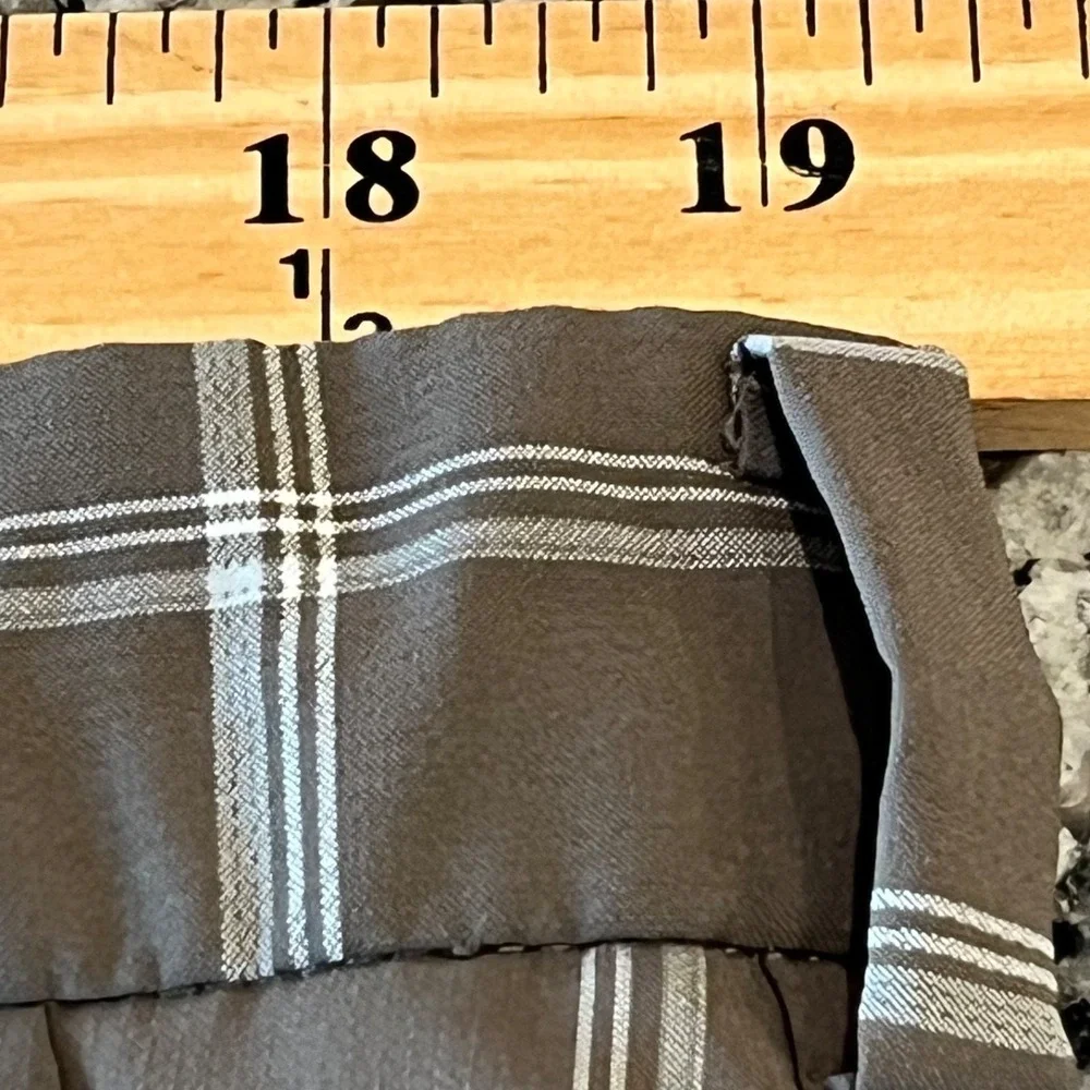 Nike GOLF Performance Shorts Mens 38 Brown 9
